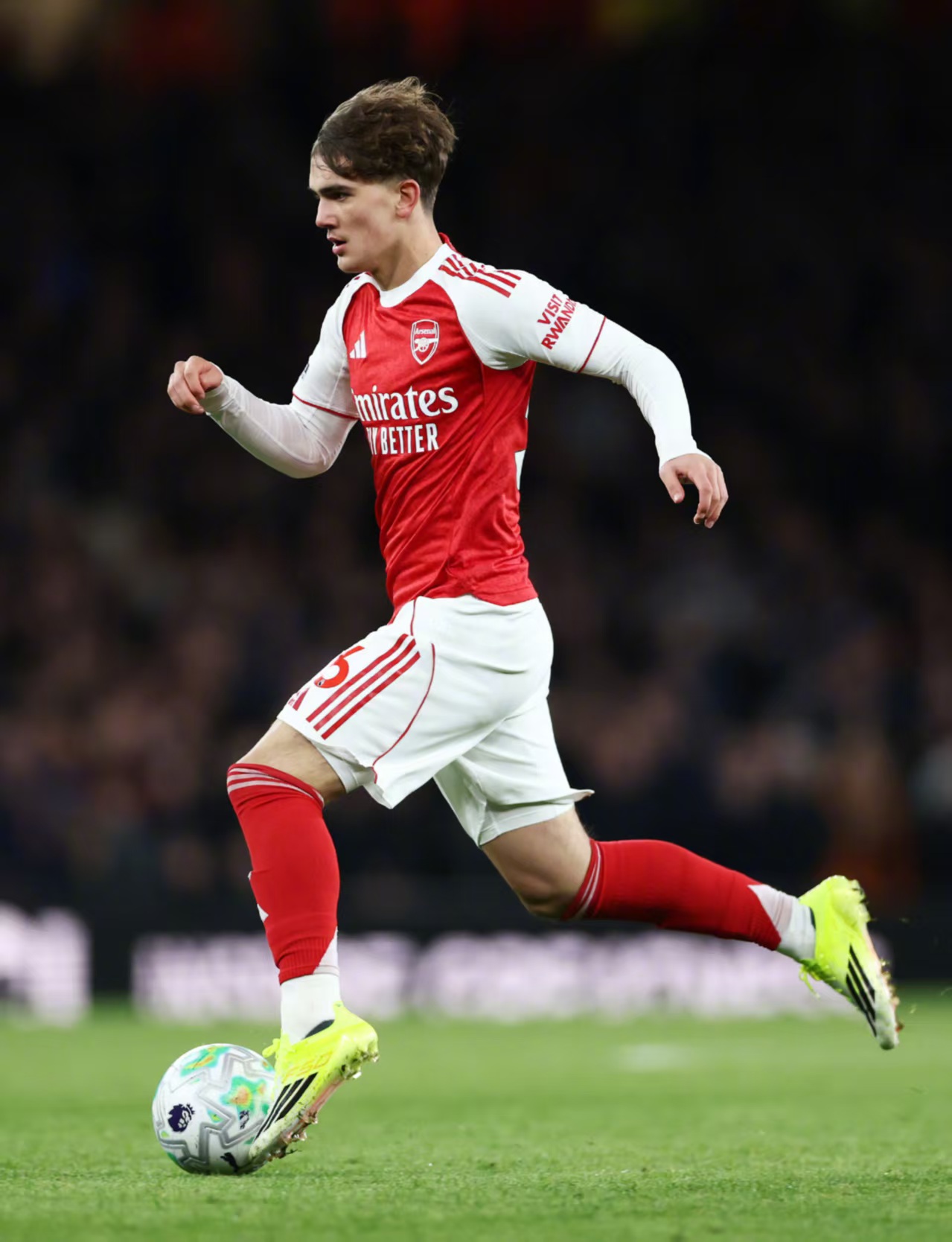 Max Dawman, con indosso la maglia dell'Arsenal, scrive un nuovo capitolo di storia.